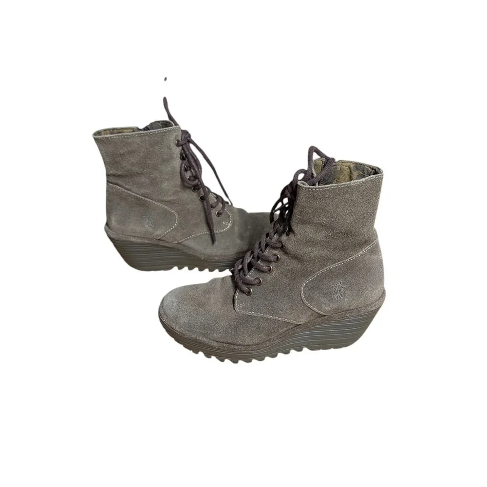 Fly London Yip Grey Green Suede Wedge Ankle Boots Lace Up Side Zip Women Size 39